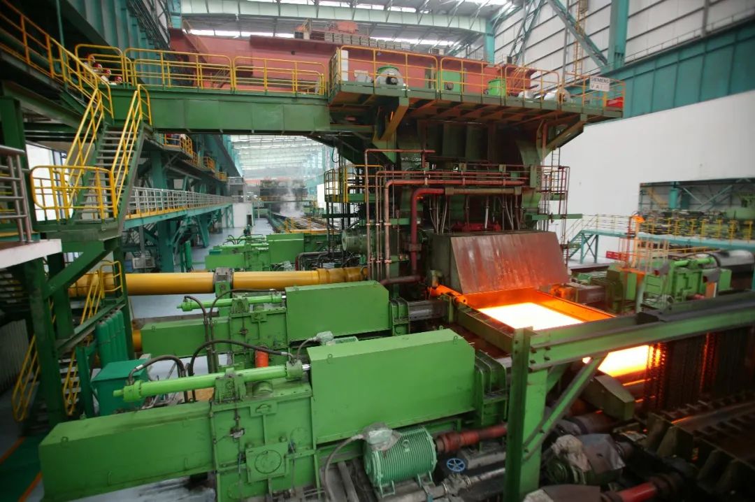 河鋼舞鋼公司研發(fā)的新產(chǎn)品抗HIC腐蝕、大厚度超低溫用鋼09MnNiDR（HIC）鋼板全部交付客戶，回廠復(fù)檢性能100%合格，獲得用戶高度評價